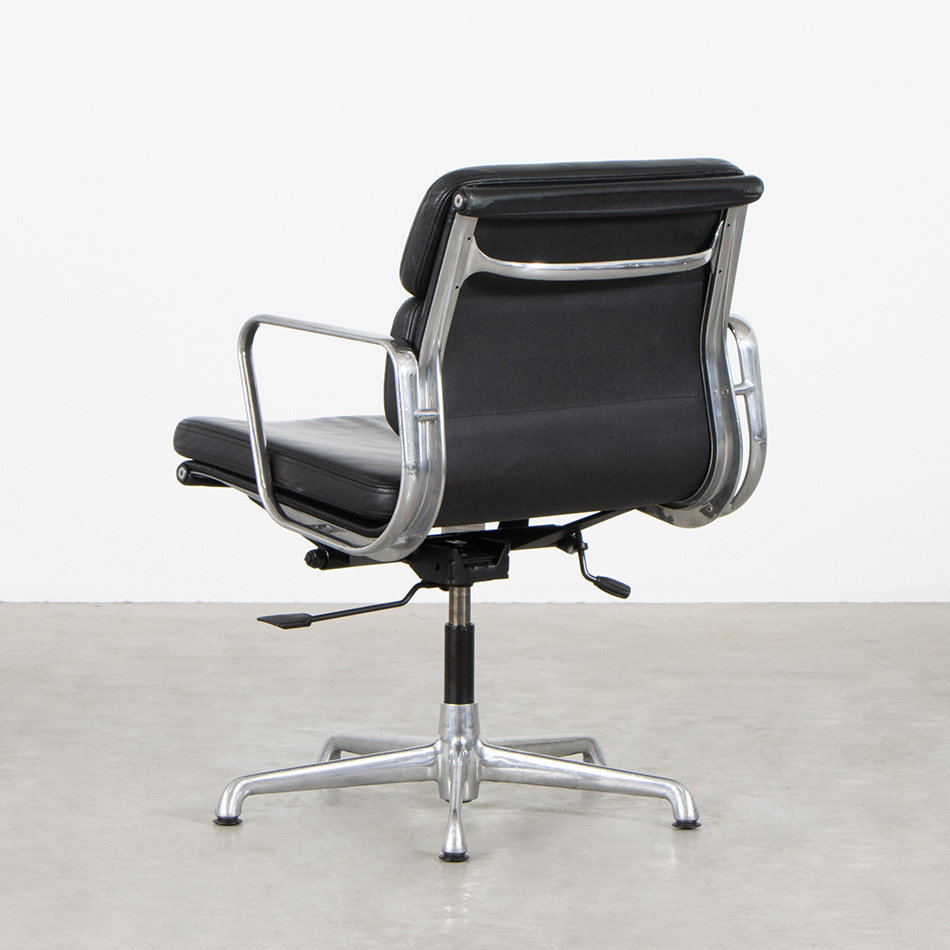Eames EA217 Office Chair Softpad Black Leather ICF