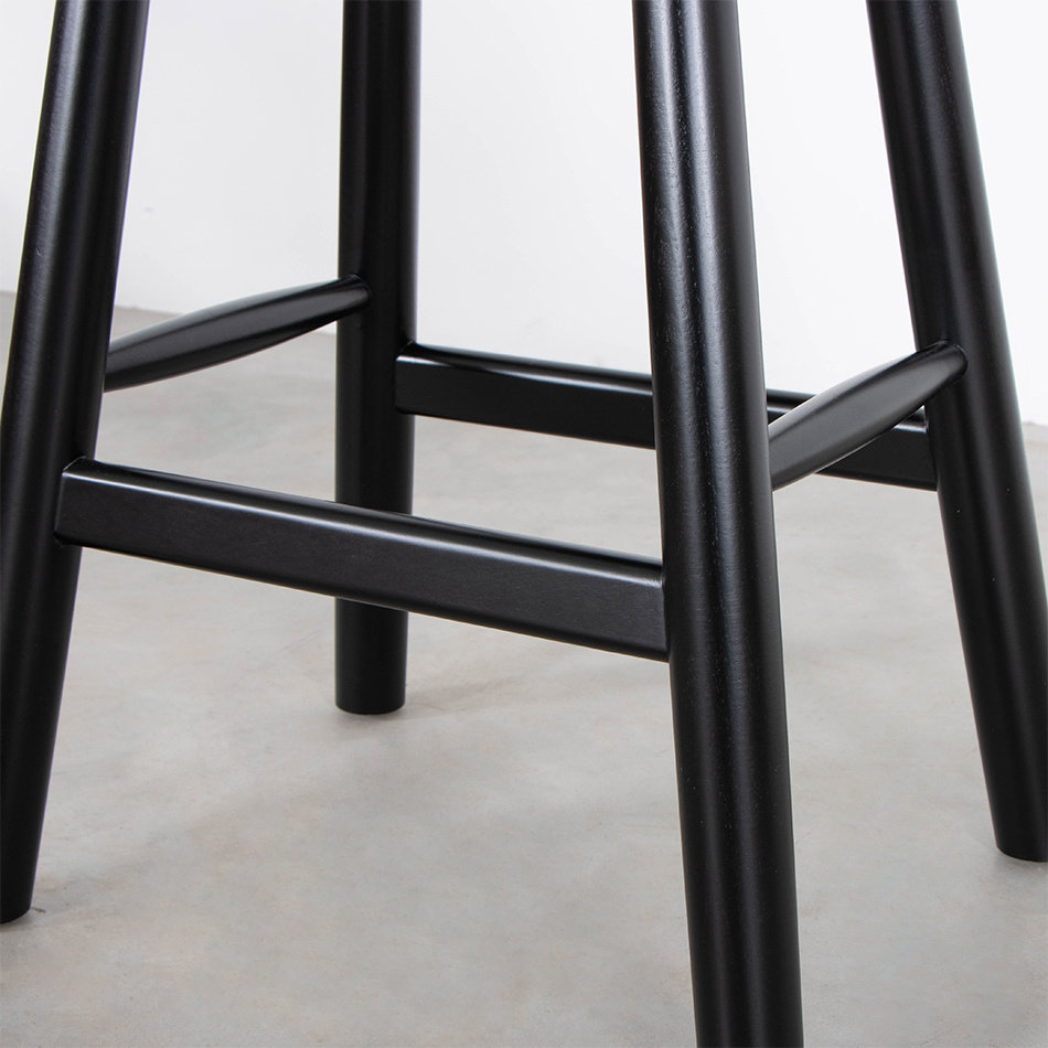 Slender Silja Counter Barstool Black (65 cm)