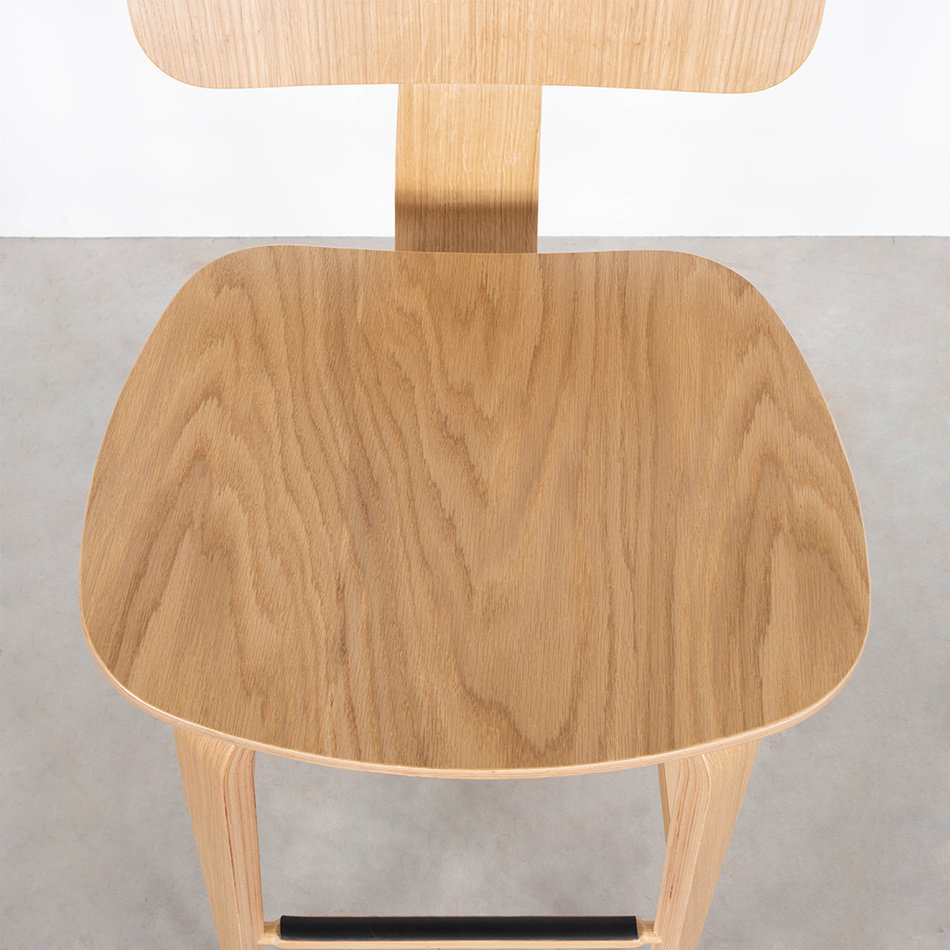 Junni Bar Chair Oak Matt Lacquered