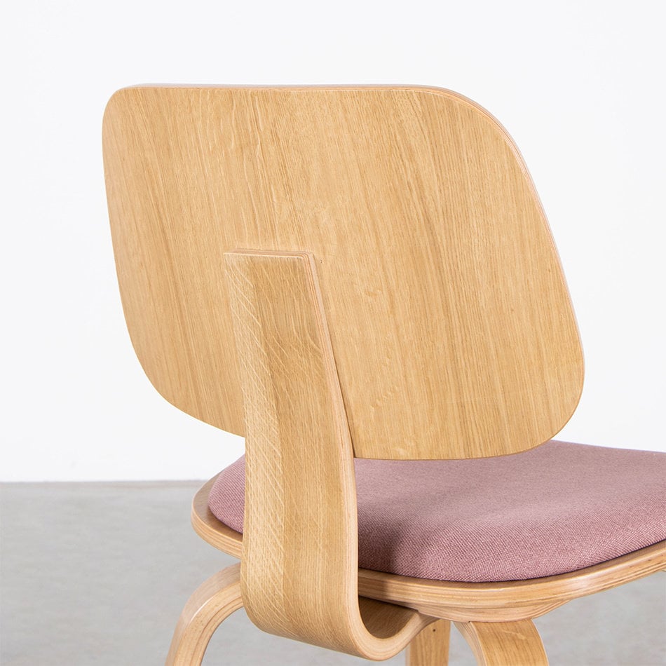 Junni Dining Chair Oak / Soil Blush 92