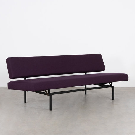 Gijs van der Sluis sofa bed 540 dark purple