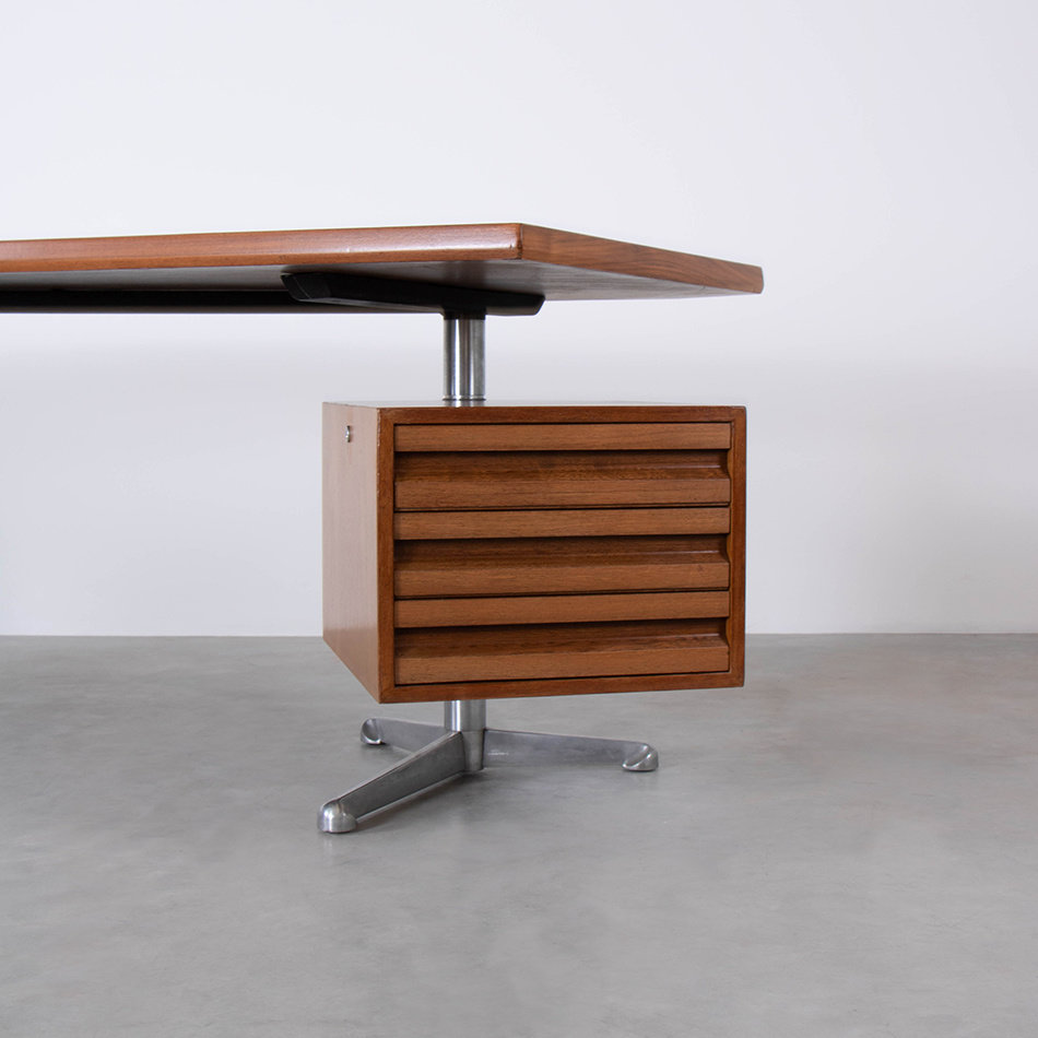 Osvaldo Borsani T96 Desk Tecno