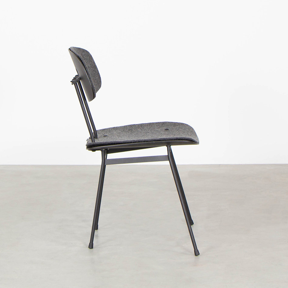 Tristan Frencken bent lounge chair black