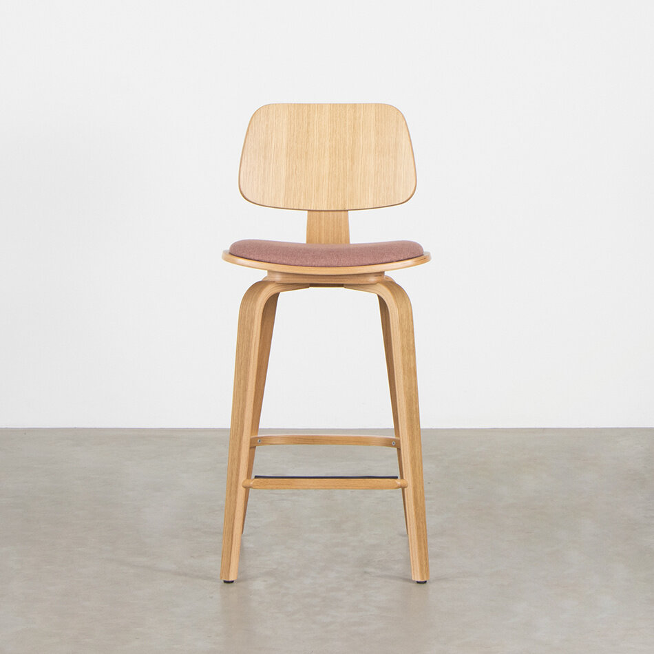 Junni Bar Chair Oak Matt Lacquered / Soil Blush 92