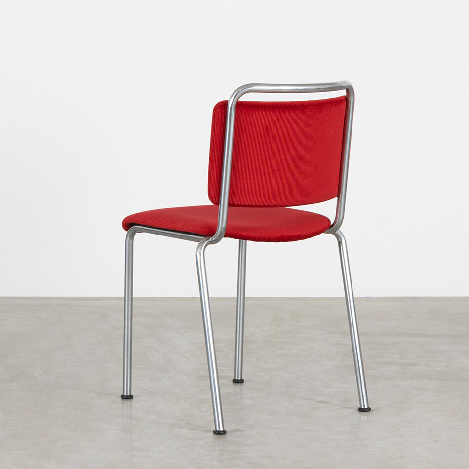Gispen stoel model TH Delft rood ribstof