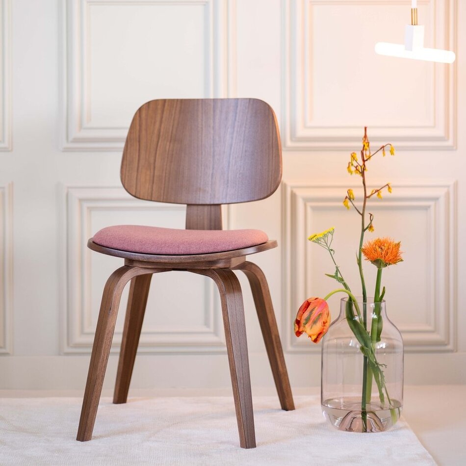 Junni Dining Chair Walnut / Seat Soil Blush 92