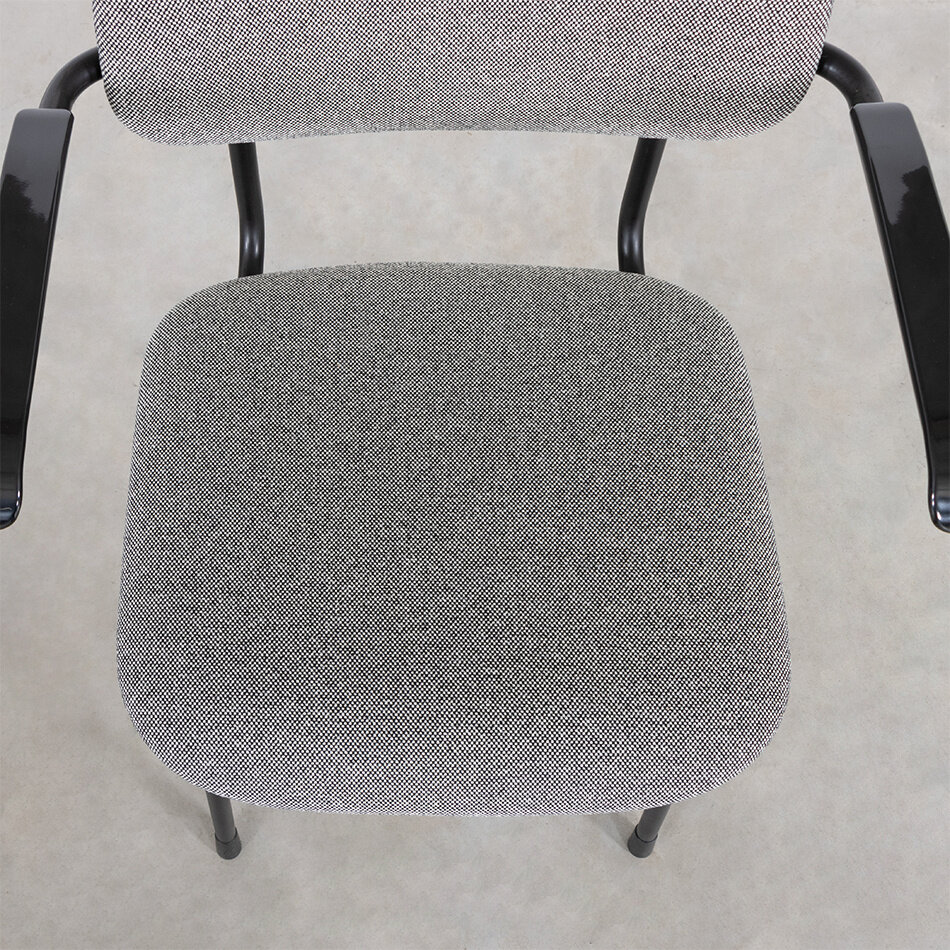 Set of 4 Gispen 1235 chairs black and grey Stavanger fabric