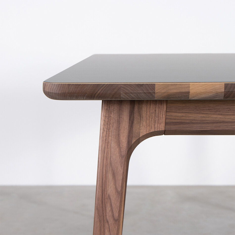 Fjerre Table Basaltgrey Fenix Top - Walnut Legs