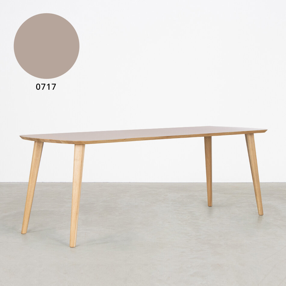 Tomrer Table Loam Grey Fenix Top - Oak Legs