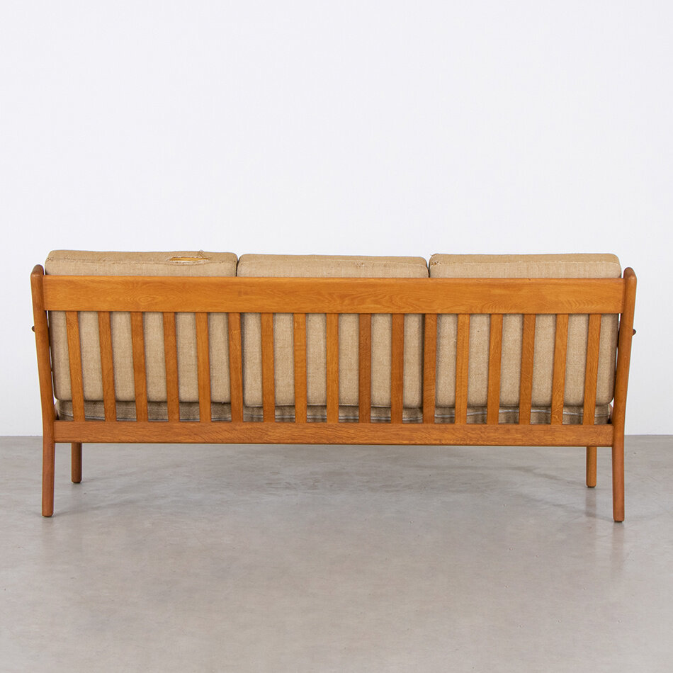 Hans J Wegner 3-seater sofa GE265 Getama