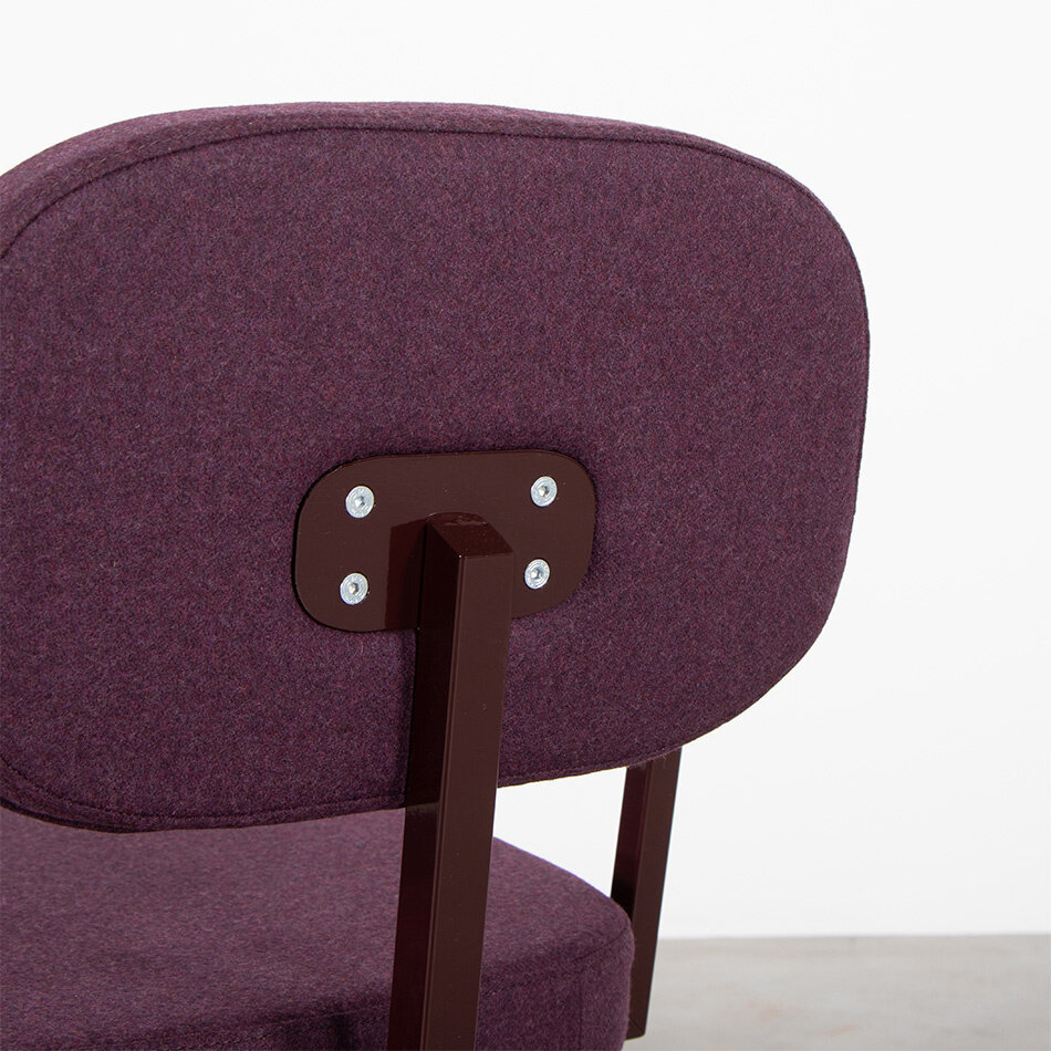 MK Chair With Walnut Arm Fabric Facet Purple 78 Frame Black Red (RAL 3007)