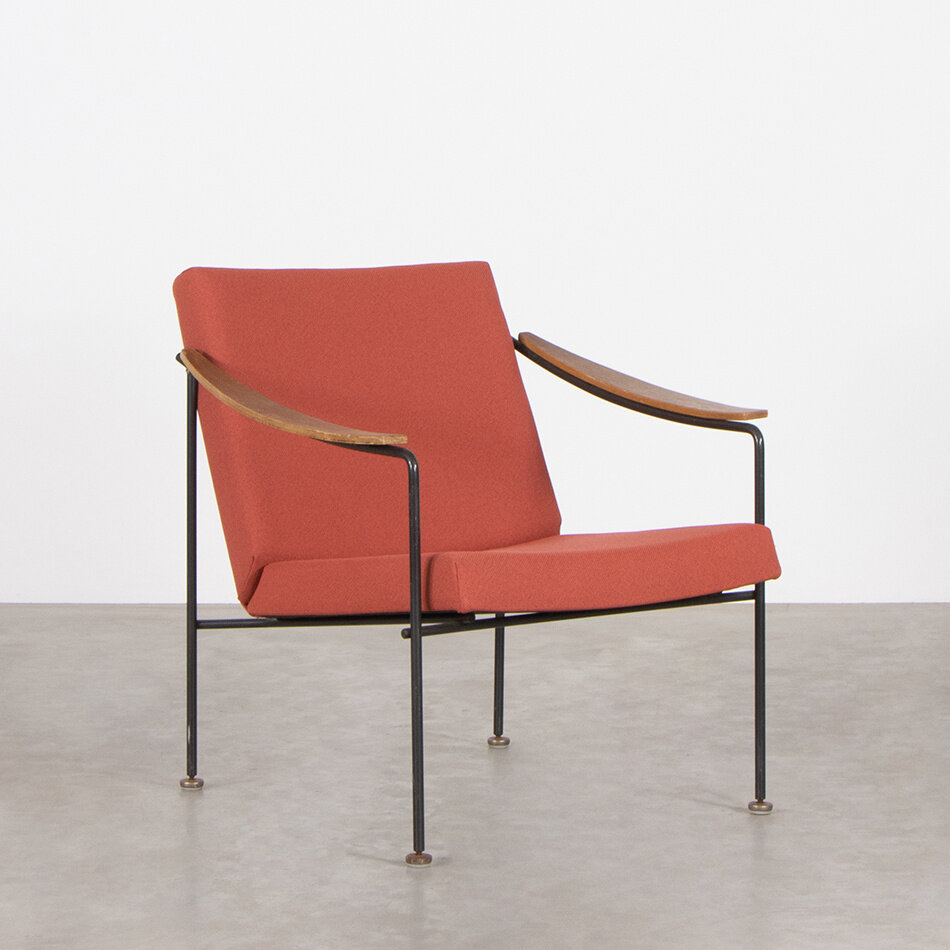 André Cordemeyer armchair model 1412 red Gispen