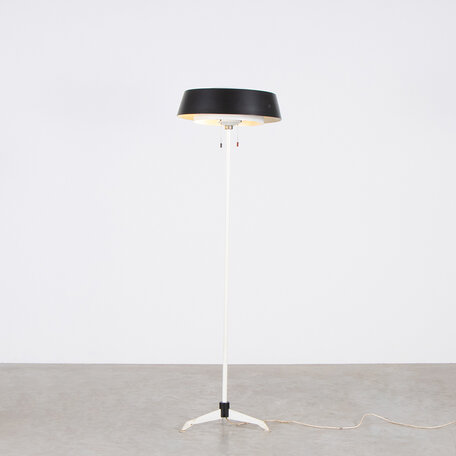 NJ Hiemstra floor lamp model ST 7128 by Hiemstra Evolux