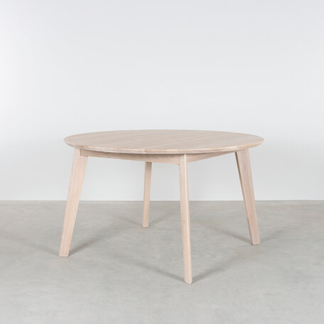 Nonne Table Round Oak Whitewash