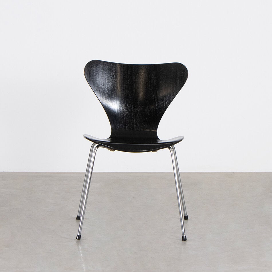 Set van 4 Arne Jacobsen Vlinderstoelen zwart Fritz Hansen