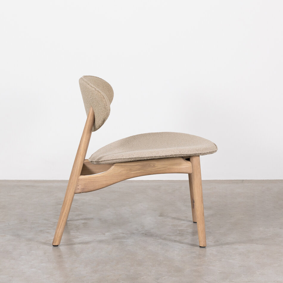 Aino Lounge Chair Oak with Domino Fabric