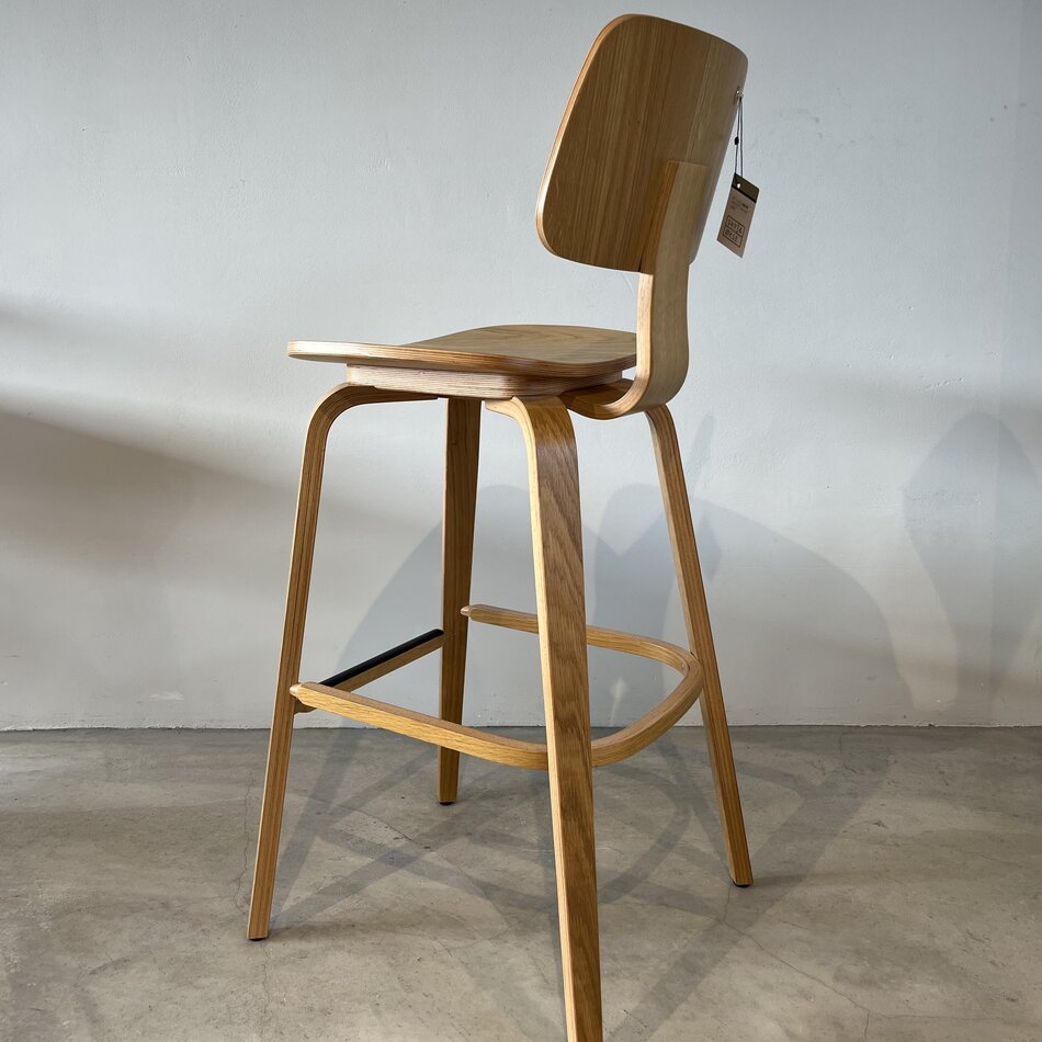 Junni Bar Chair Oak Matt Lacquer - Outlet Utrecht