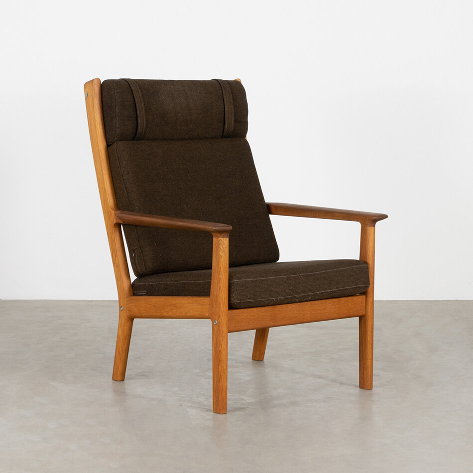 Hans Wegner armchair + ottoman GE265 Getama