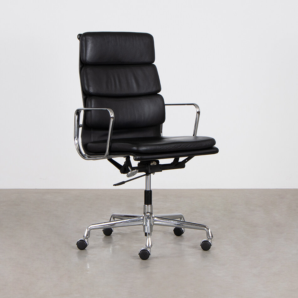 Eames EA219 office chair black leather Vitra