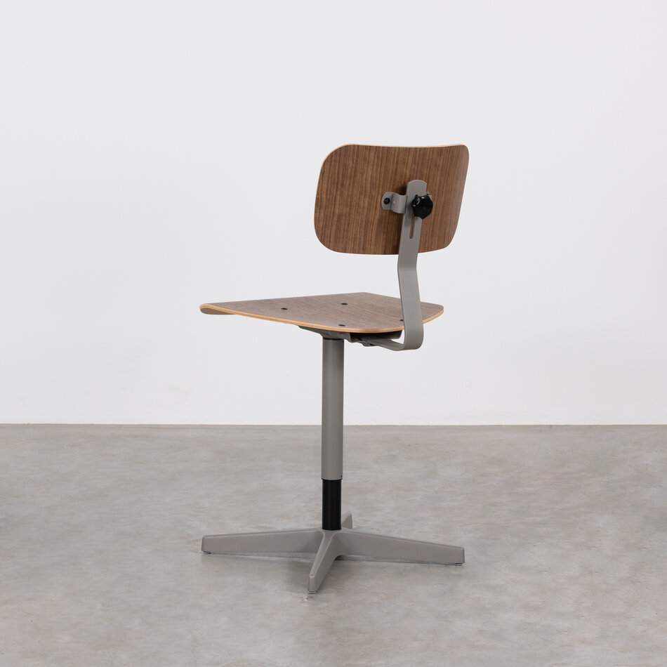 Elon Industrial Work Chair Pearl Mouse Grey (RAL7048) / Walnut