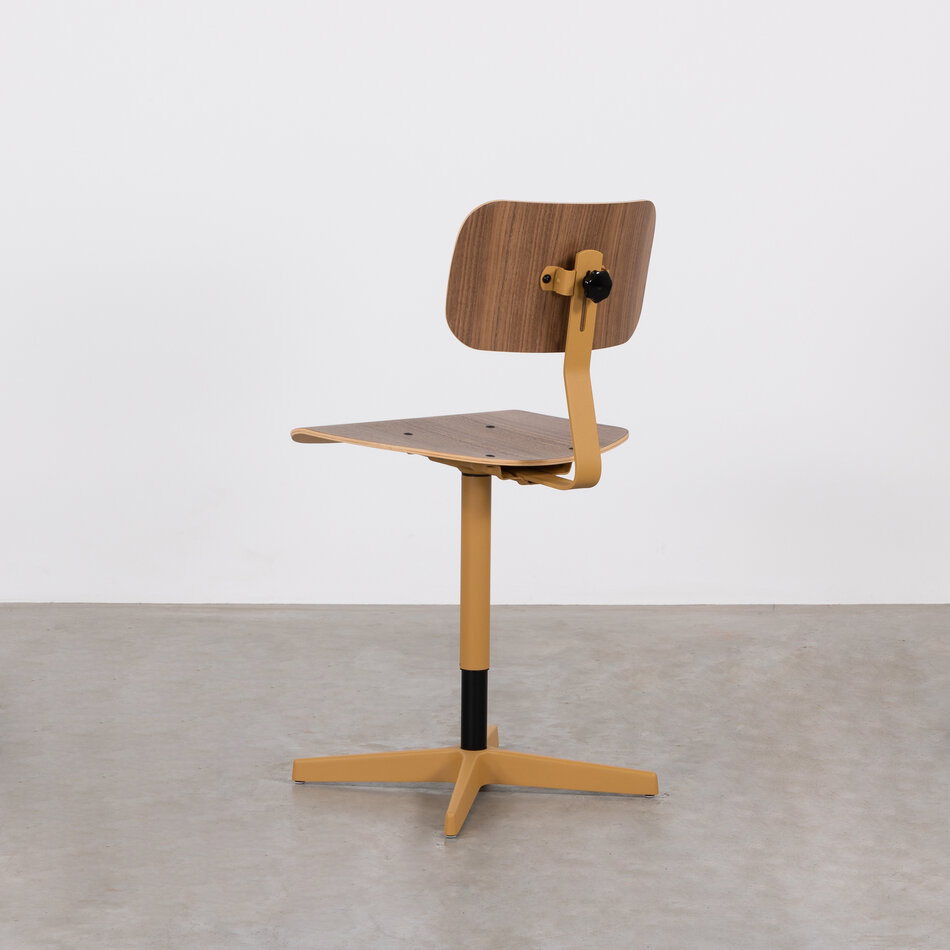 Elon Industrial Work Chair Brown Beige (RAL1011) / Walnut