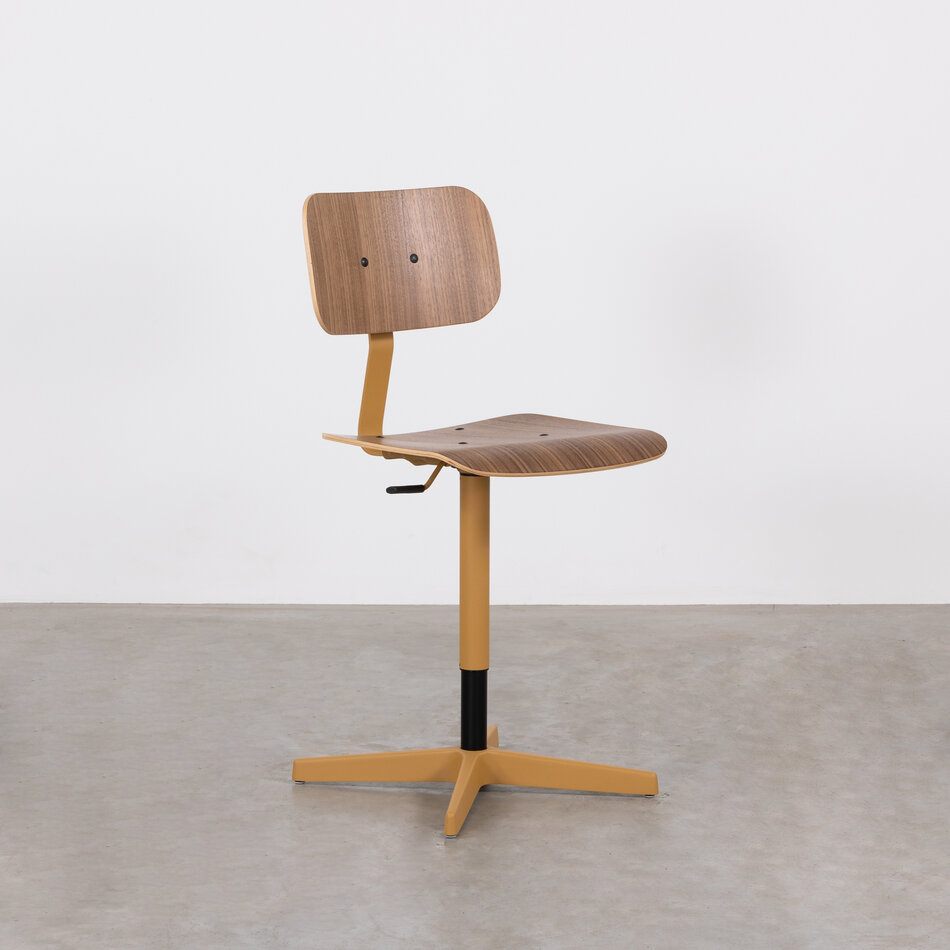 Elon Industrial Work Chair Brown Beige (RAL1011) / Walnut