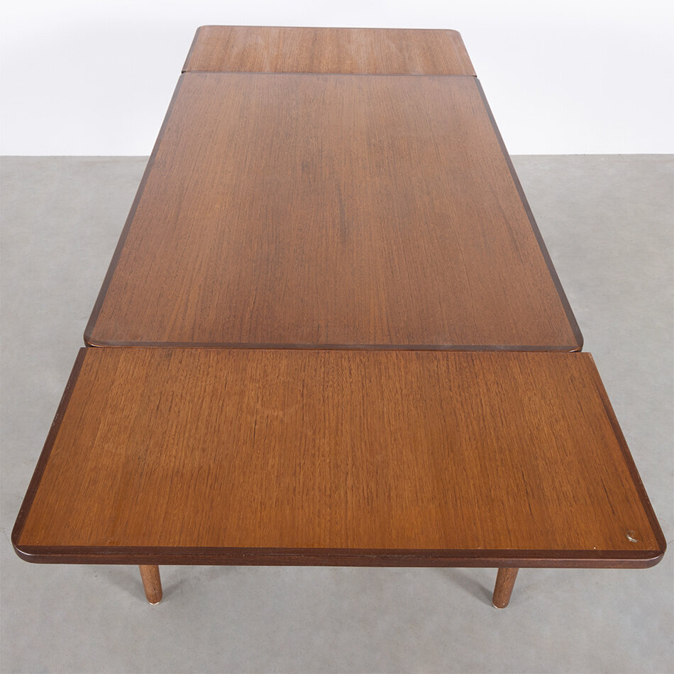 Beautiful 60s table with extensions