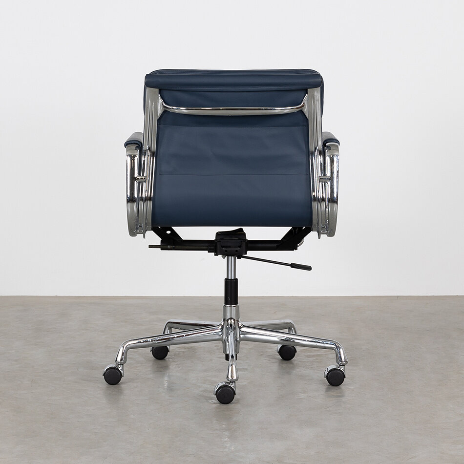 Eames EA217 office chair blue leather chrome frame Vitra