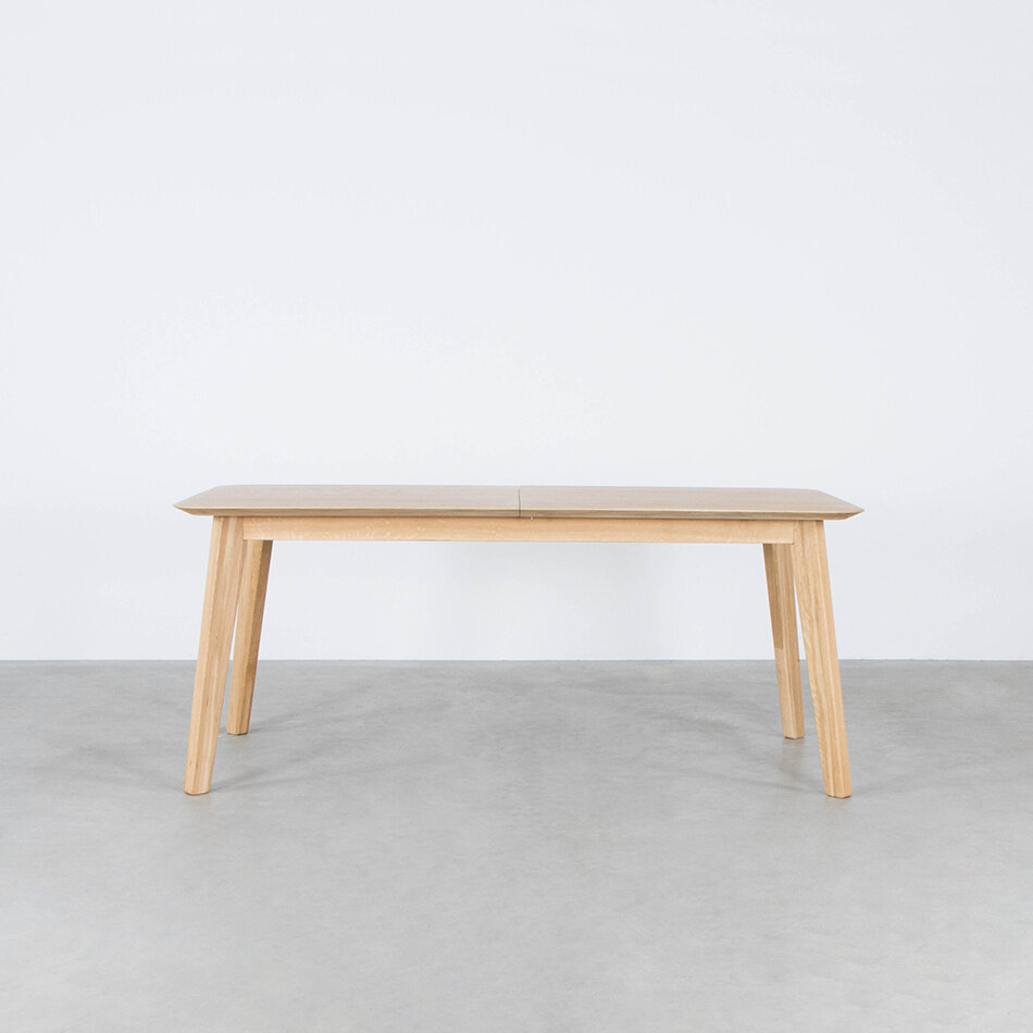 Nonne Table Oak