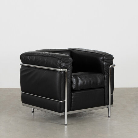 Le Corbusier LC2 fauteuil zwart leer Cassina