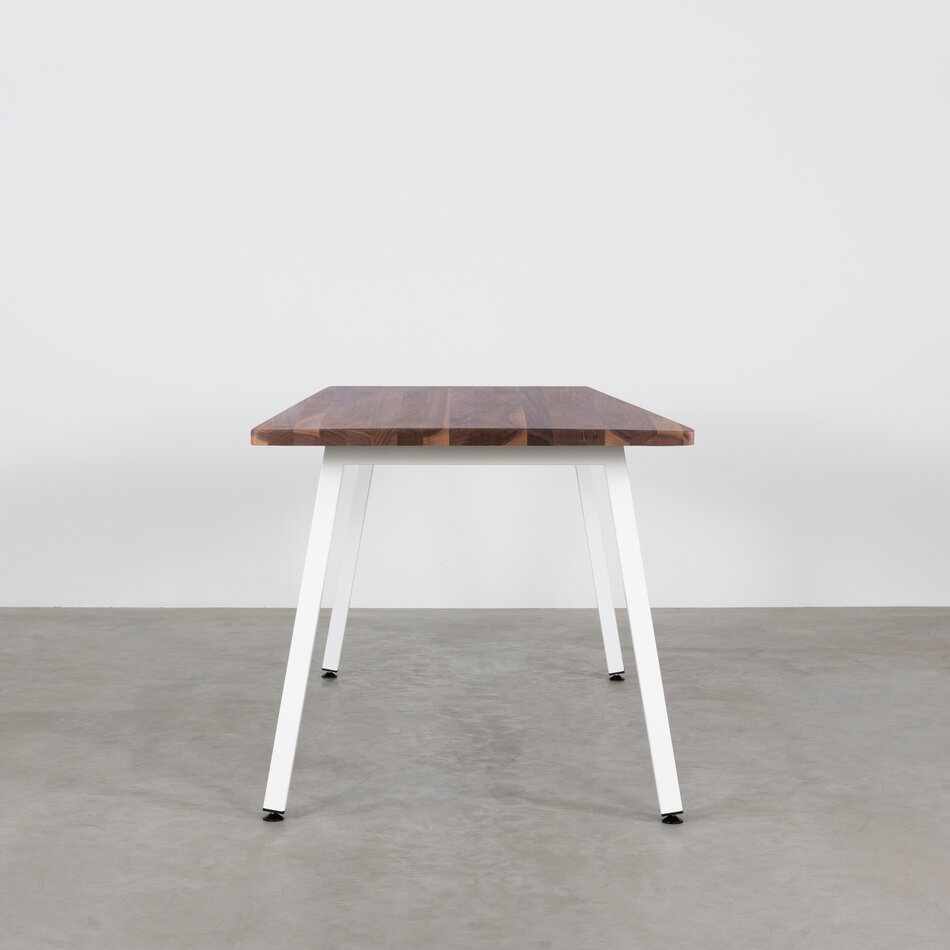 MK Tafel Wit / Walnoot