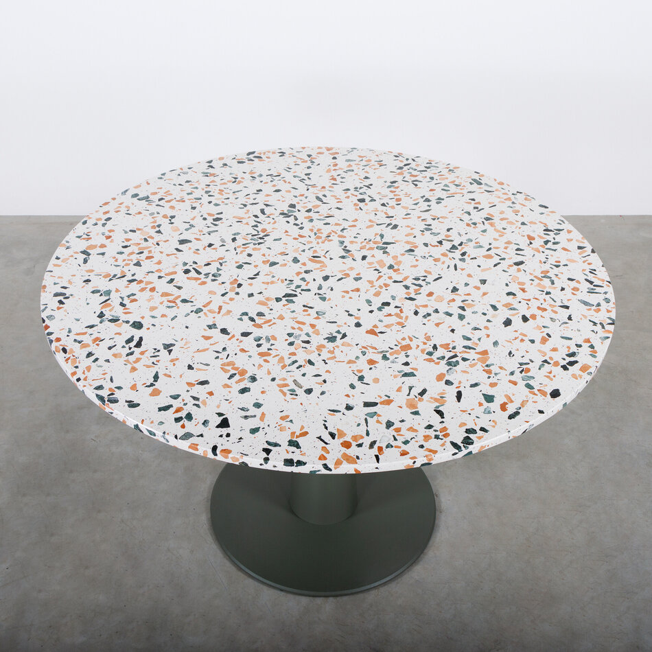 Loannis Table with Round Composite Top