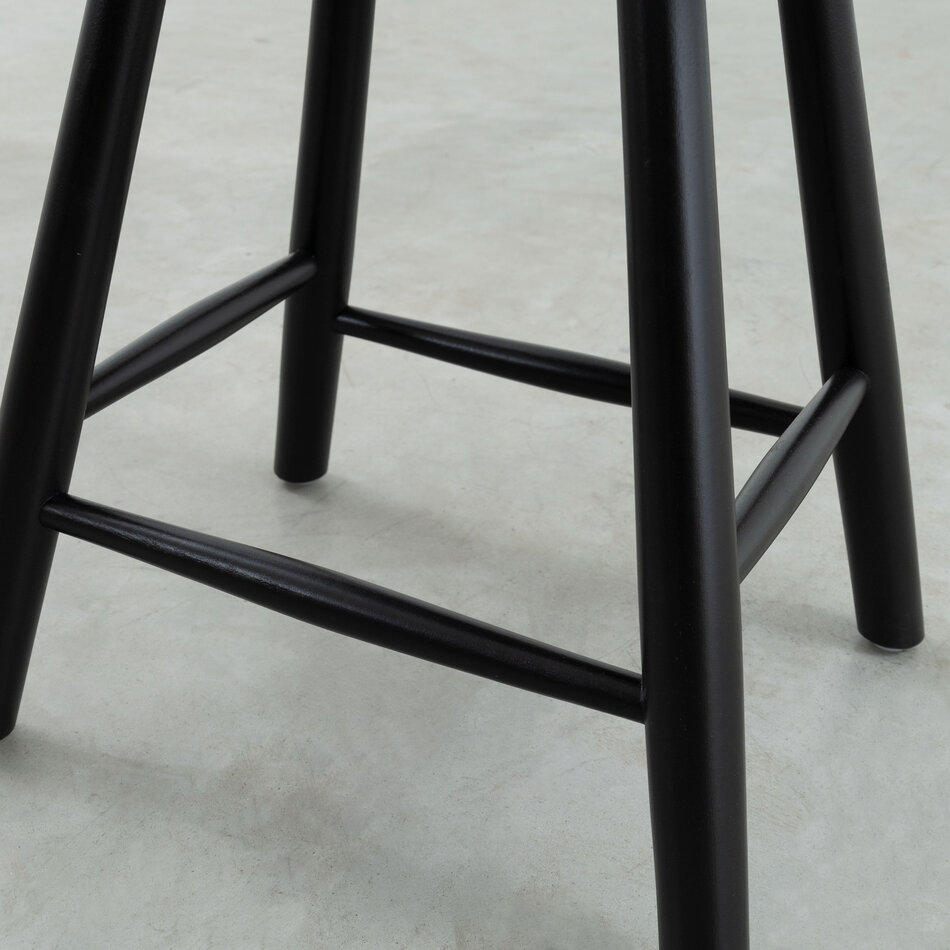 Slender Silja Stool Black (45 cm)