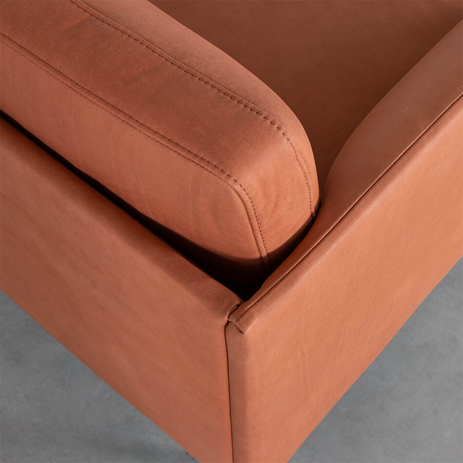 Muuto Outline fauteuil cognac leer Anderssen en Voll