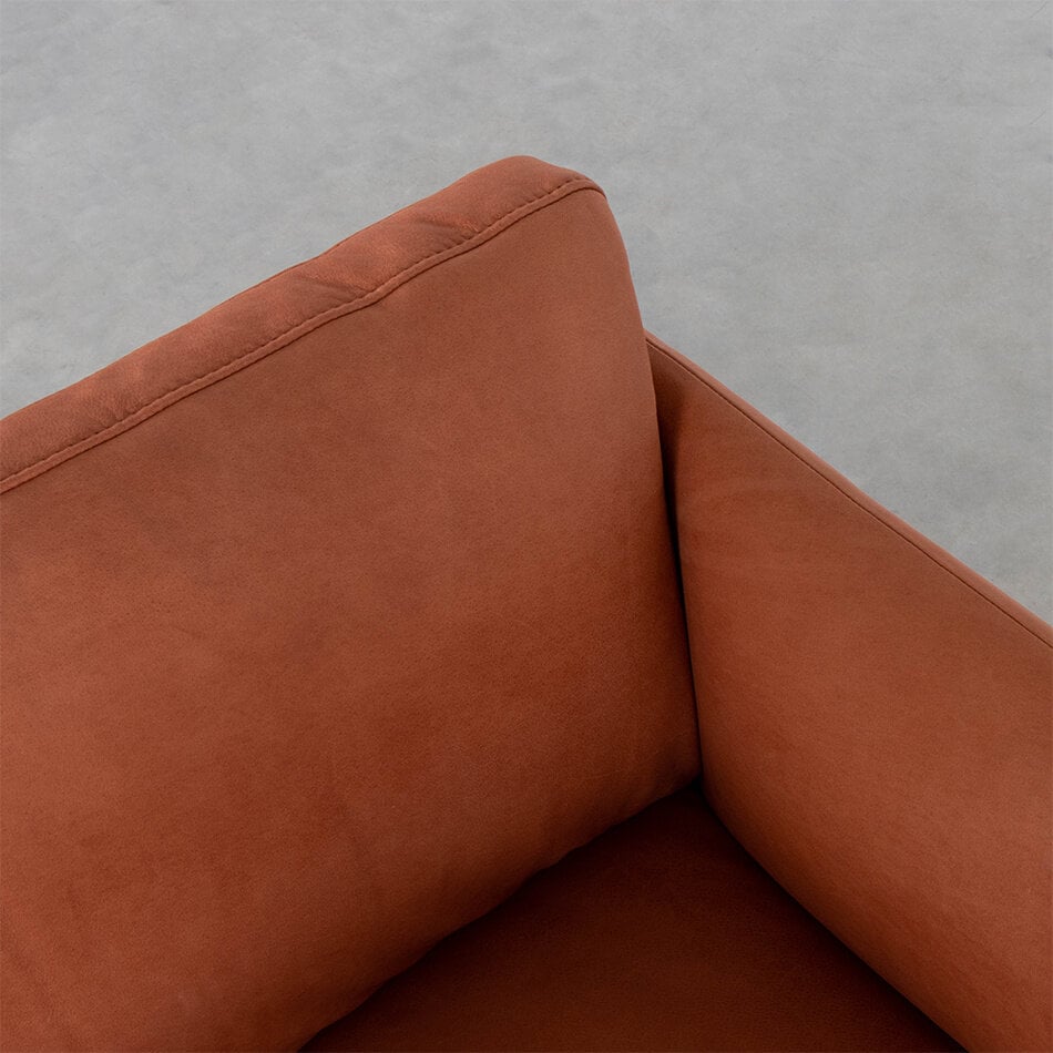 Muuto Outline fauteuil cognac leer Anderssen en Voll