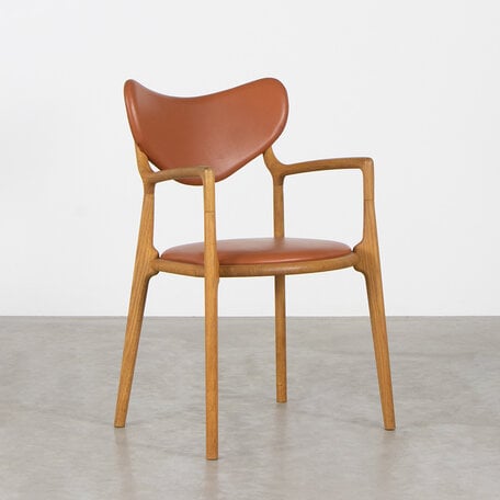 Asger Soelberg salon chair eik en cognac leer True North