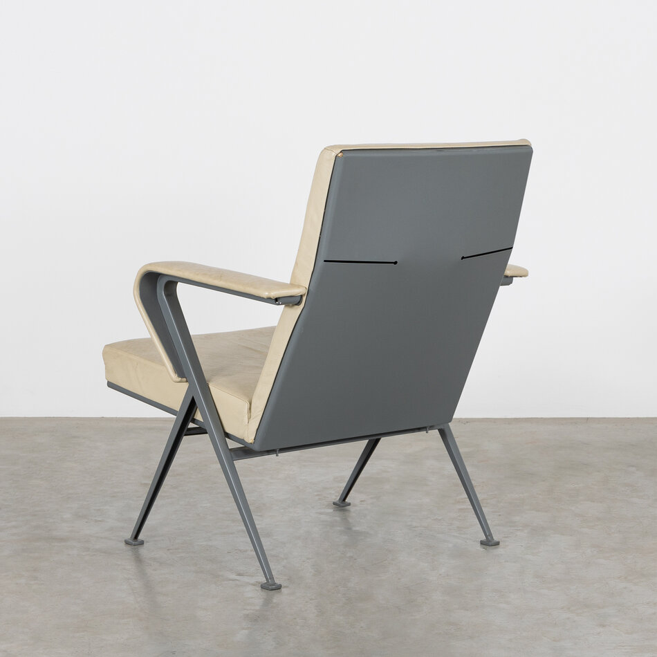 Friso Kramer Repose lounge chair Ahrend