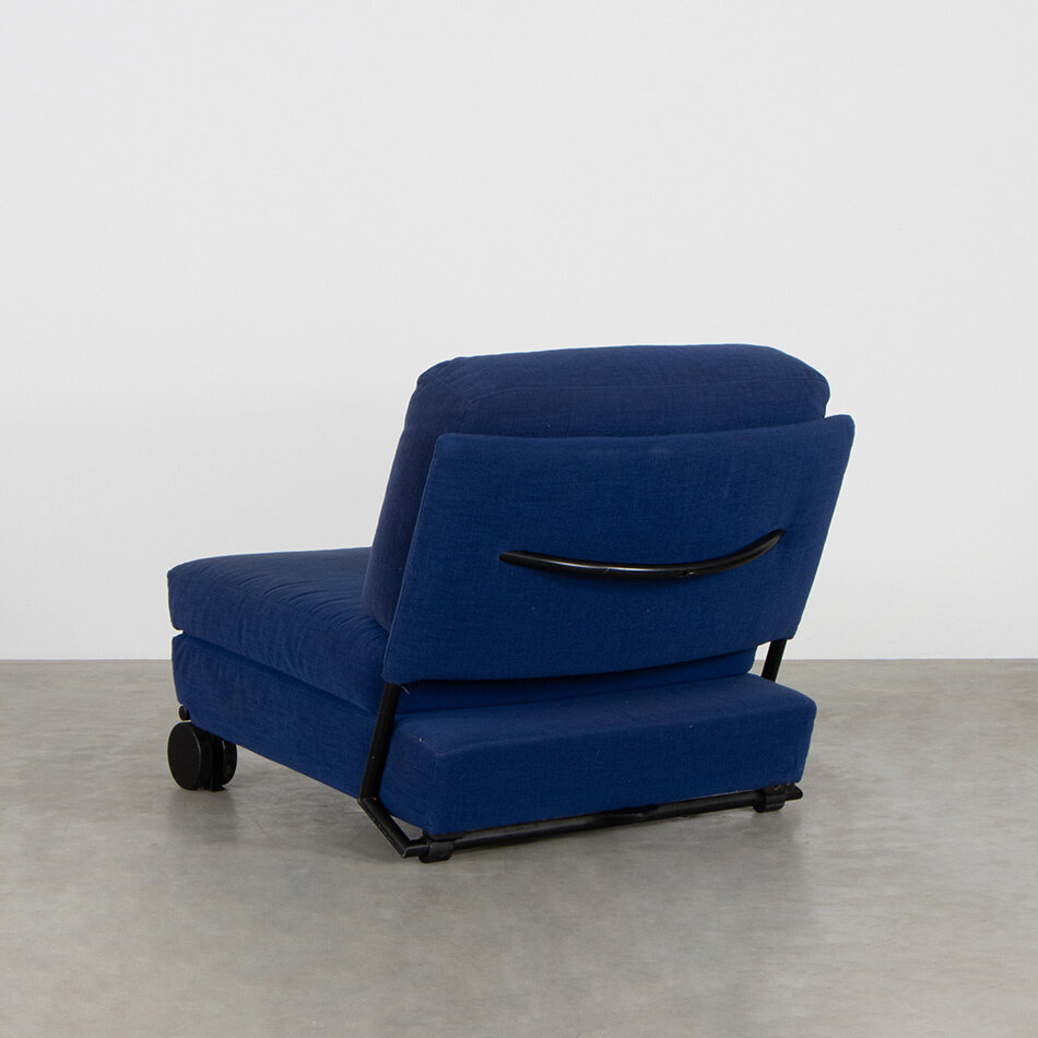 COR Trinus fauteuil / slaapmeubel blauw stof postmodern