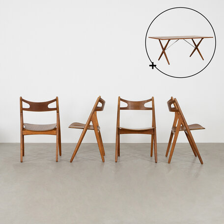 set van 4 hans wegner ch29 sawbuck chairs en tafel carl hansen & son