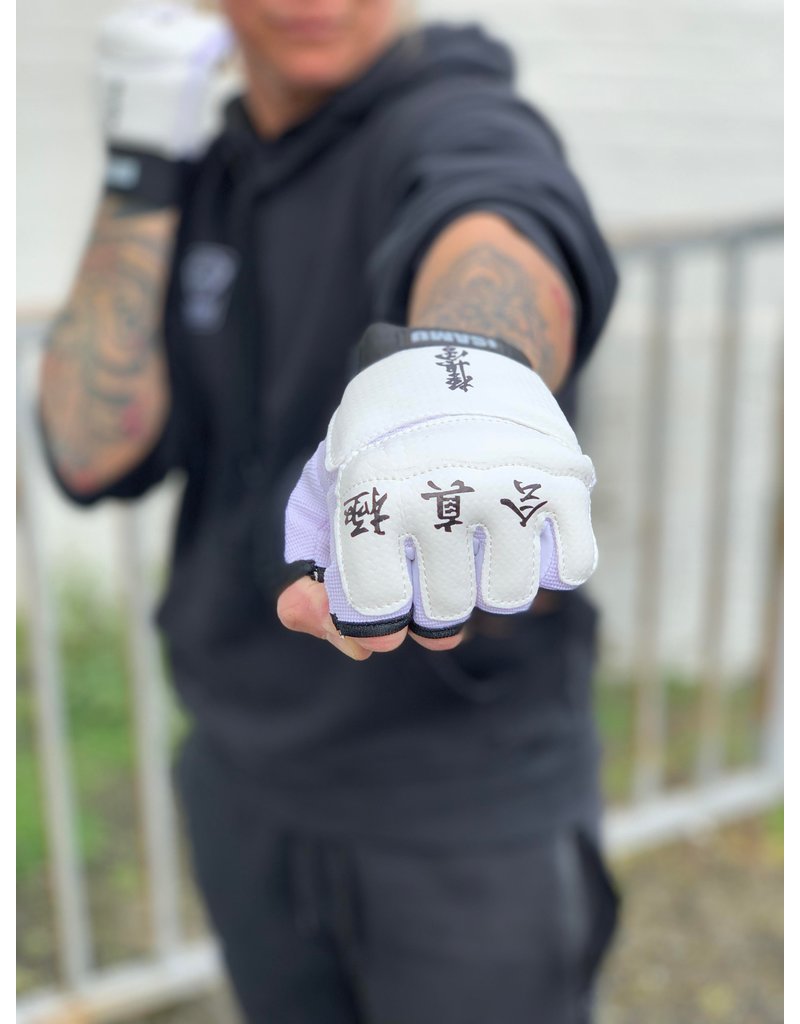 ISAMU Kyokushin Kanji Sparring Handschoenen