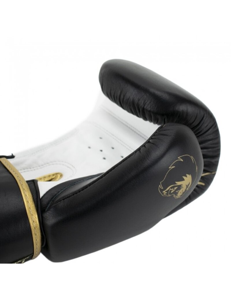Super Pro Gear (kick)boxing KYOKUSHINWORLDSHOP Black/Gold - Leather Combat gloves Warrior