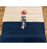 Towel with kanji and kanku/kokoro