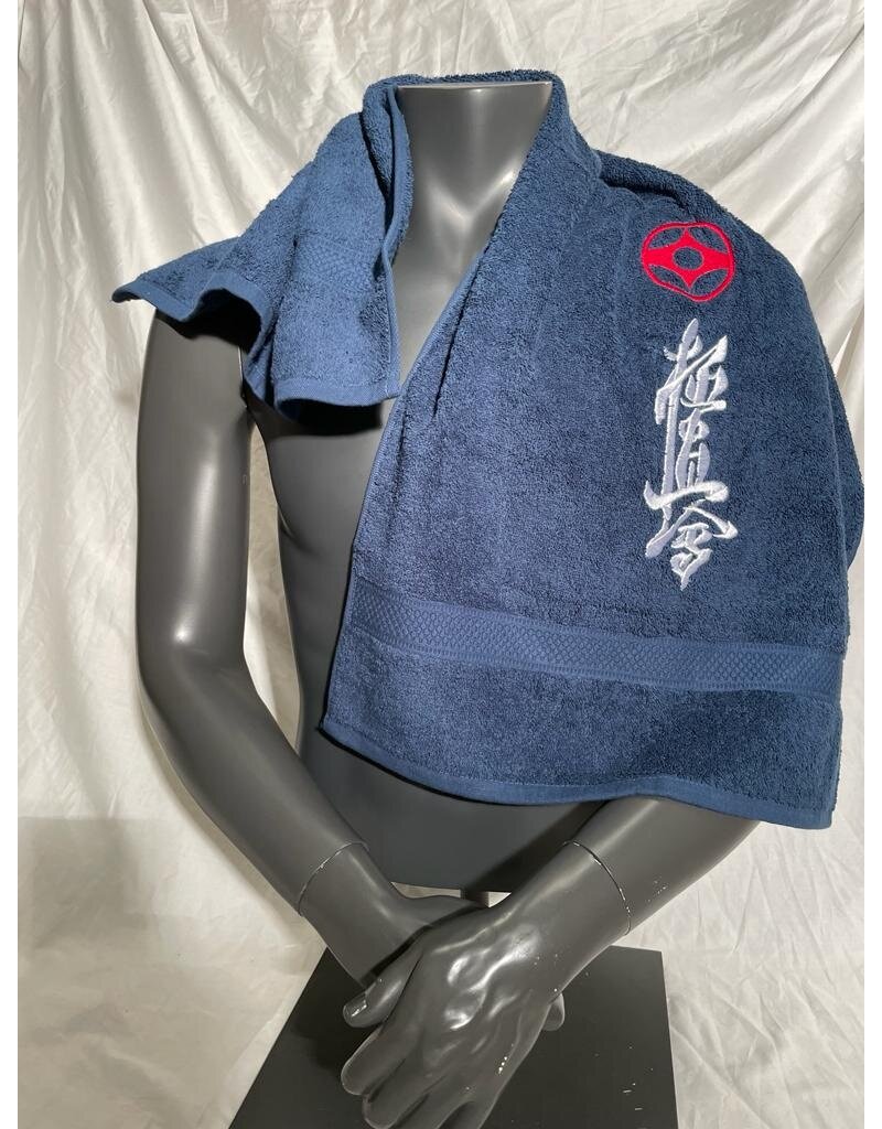 Towel with kanji and kanku/kokoro