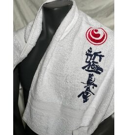 Towel with shinkyokushin kanji - While supplies last