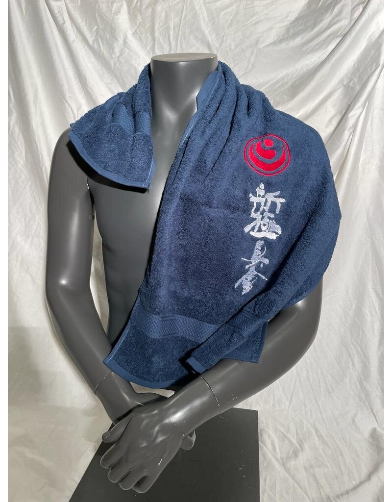 Towel with kanji and kanku/kokoro