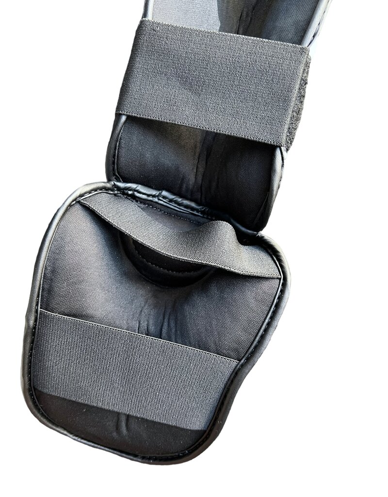 ISAMU Pro Shinguards with Velcro