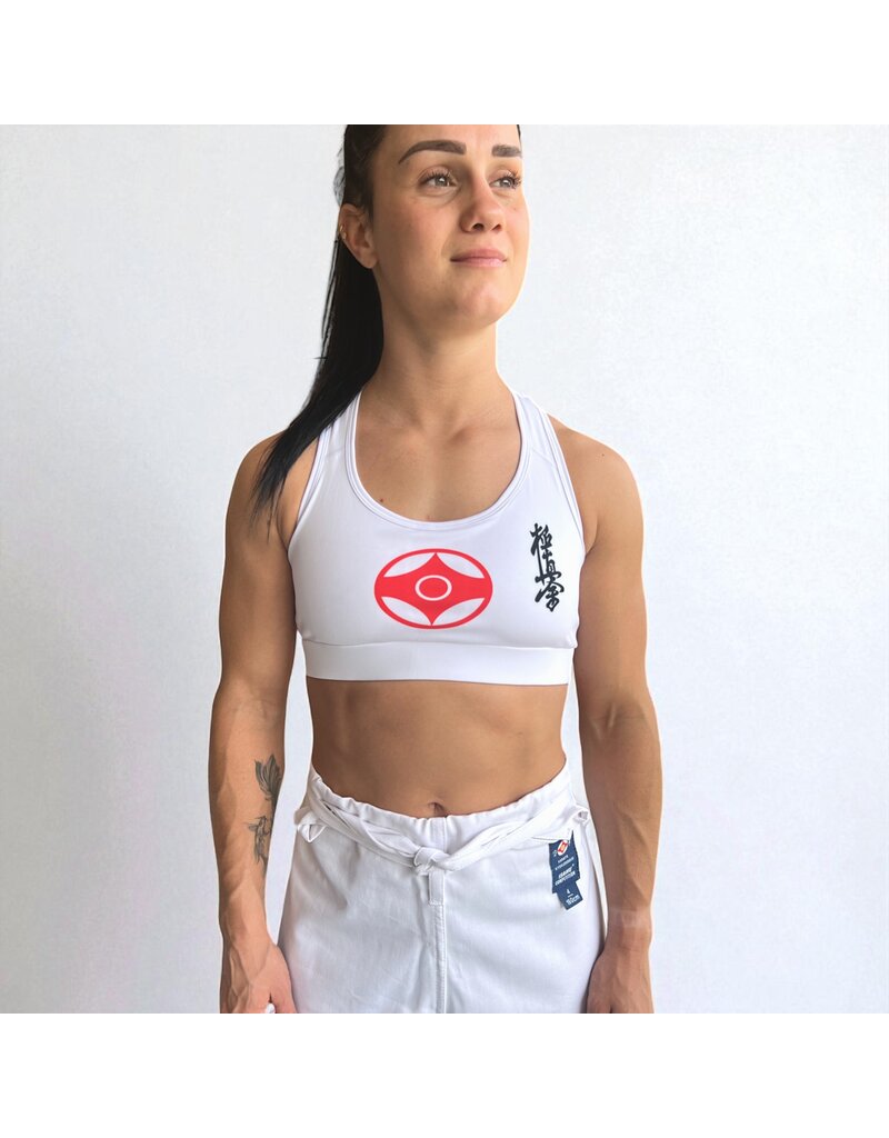 ISAMU Kyokushin Dames Top – Wit met Kyokushin Kanji en Kanku