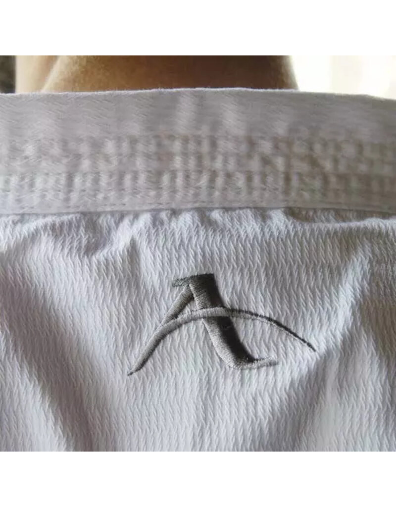 Kumite Deluxe WKF Karate Uniform – Professional Lightweight Karate Gi for Kumite