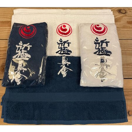 Towel with kanji and kanku/kokoro