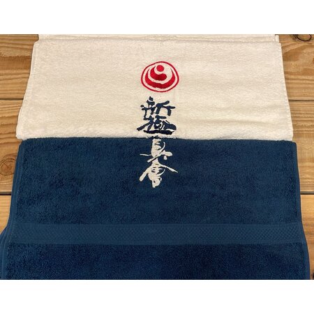 Towel with kanji and kanku/kokoro